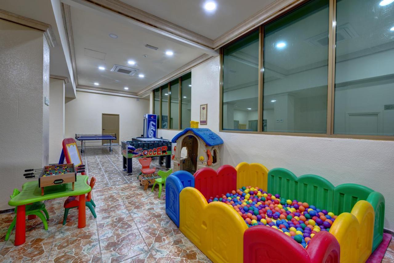 Sahara Beach Resort & Spa Šardžá Exteriér fotografie The Children's Hospital at the King Hussein Cancer Center